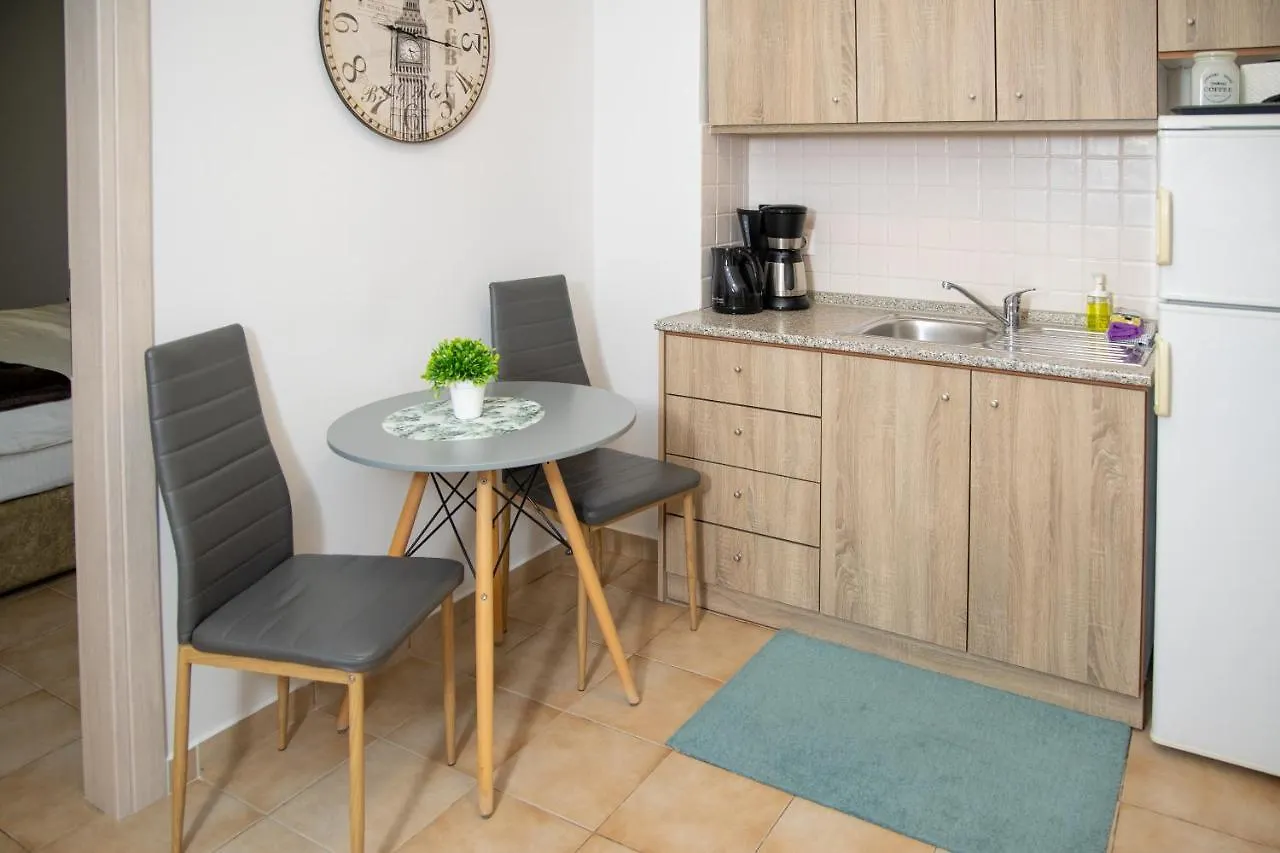 Seven Heaven Premium Suites Thessaloniki Apartment